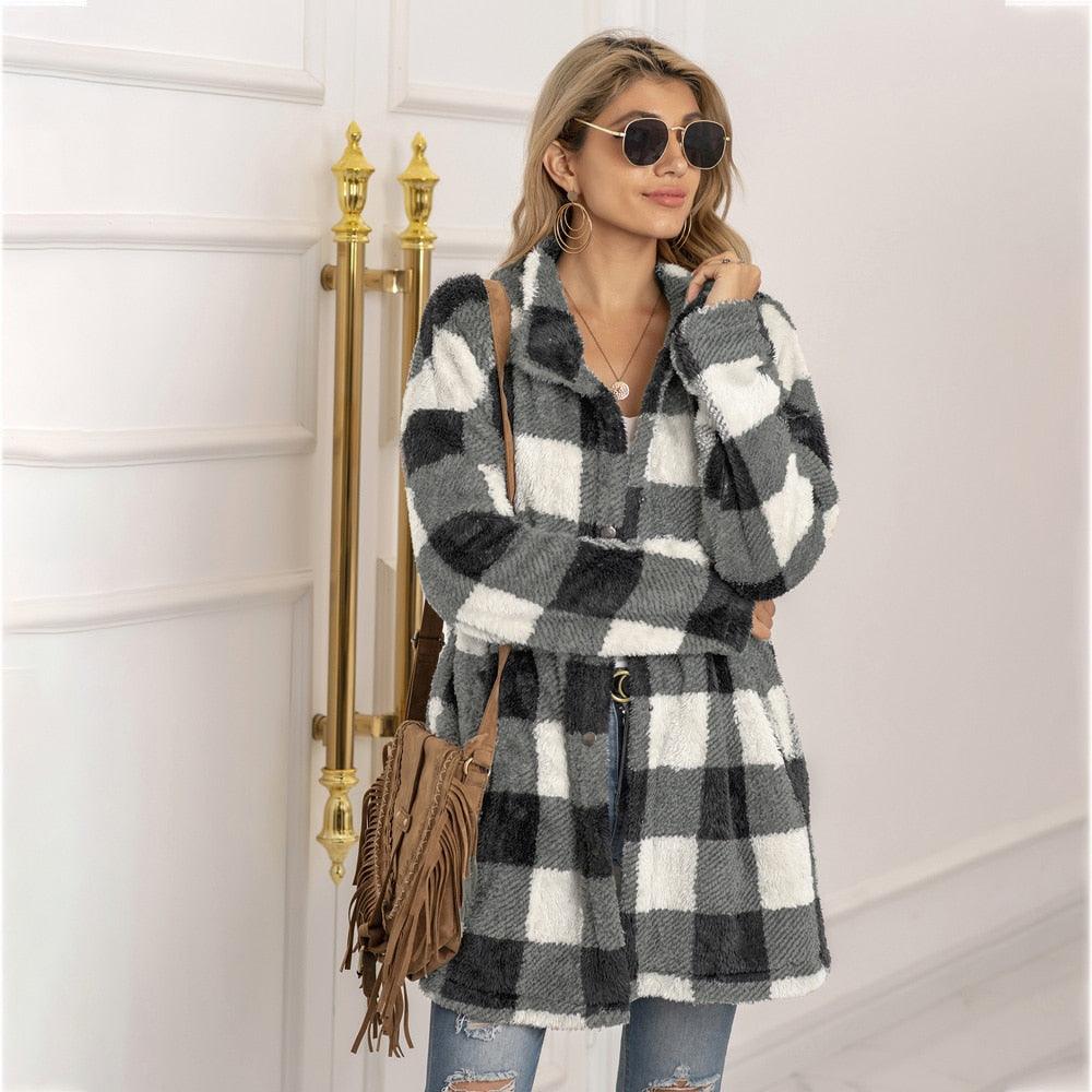 sobretudo-feminino-xadrez-elegancia-e-conforto-em-um-unico-produto-miss-bella-store-1.jpg